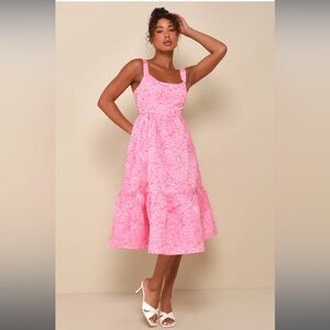 NWT Lulus Midi Dress